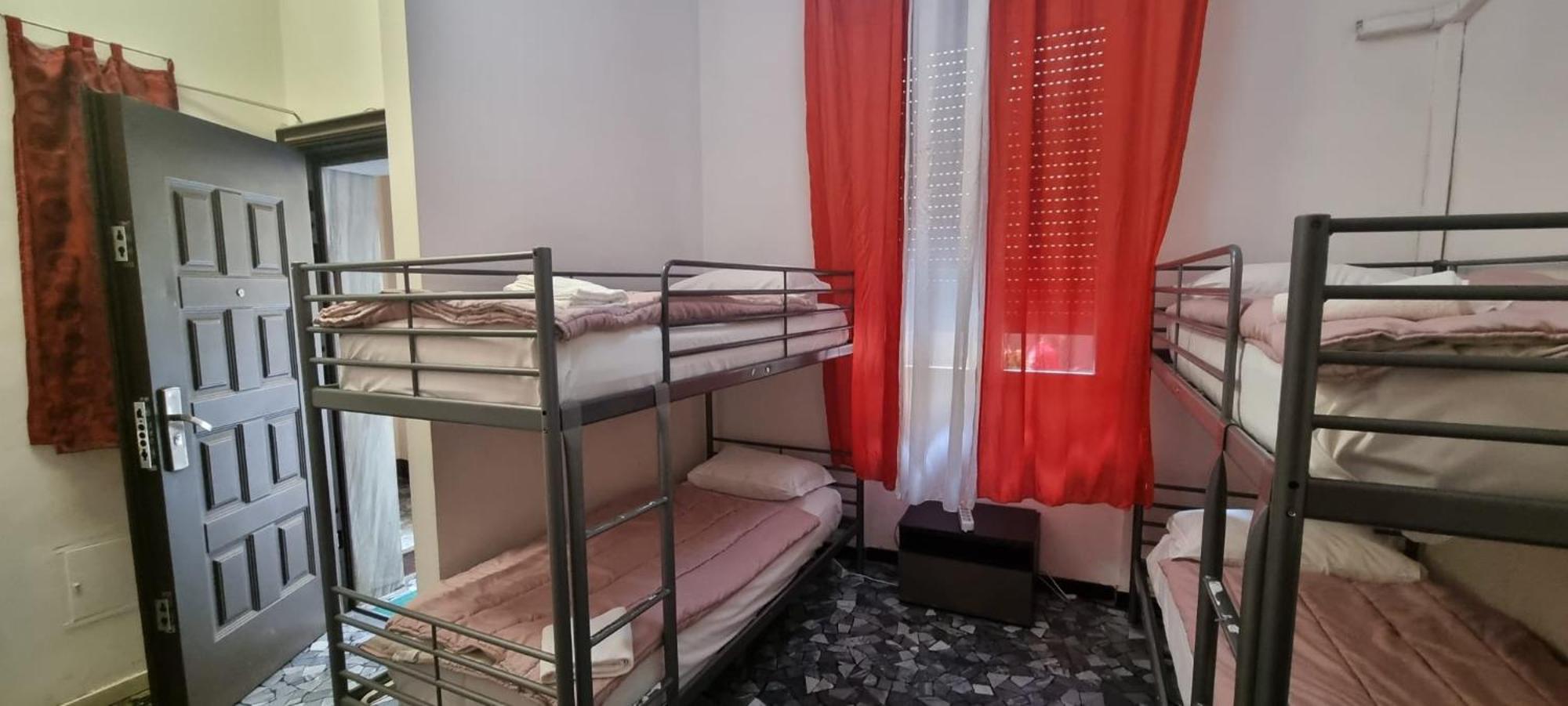 Central Hostel Milano Eksteriør billede