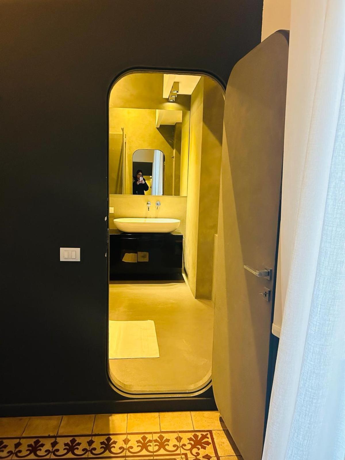 Central Hostel Milano Værelse billede